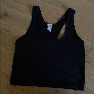 Lululemon Nulu Razorback Cropped Tank Small